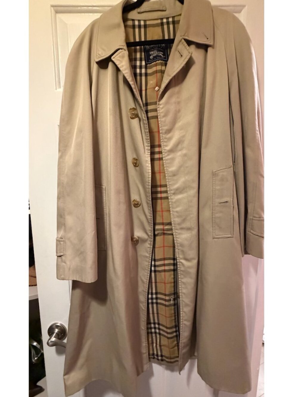 Burberry Trench Coat with Classic Check Lining - Picture 2 of 4